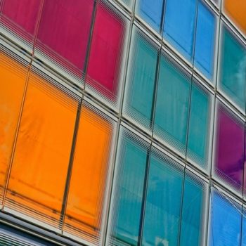 Kolorowe rolety podkreślą styl każdego domowego wnętrza