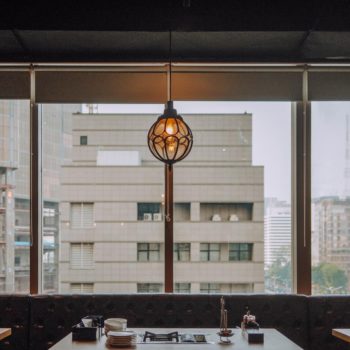 Rolety rzymskie – bajeczny sposób na dekorację okna