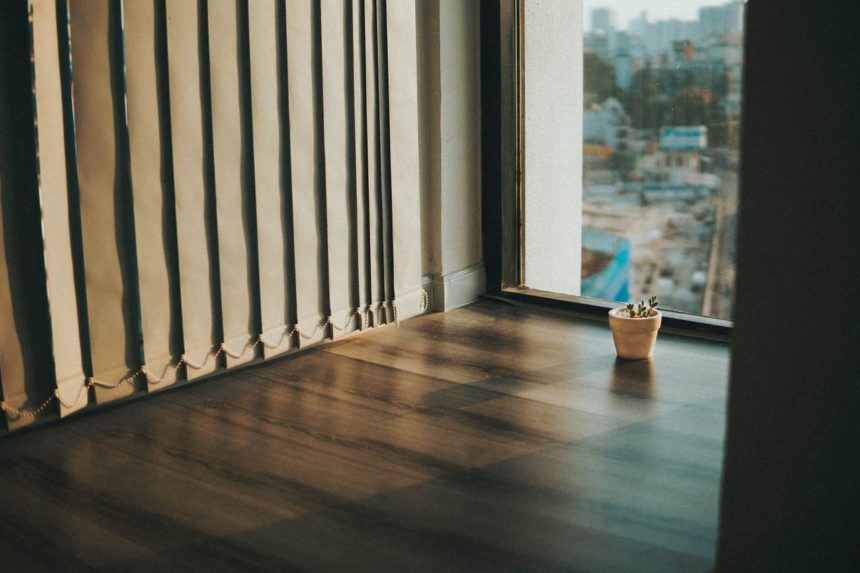 Jak czyścić żaluzje typu vertical?