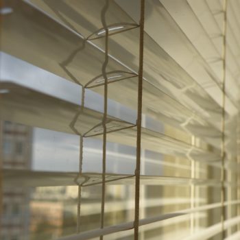 Gdzie warto stosować żaluzje pionowe? Gdzie warto stosować żaluzje pionowe?